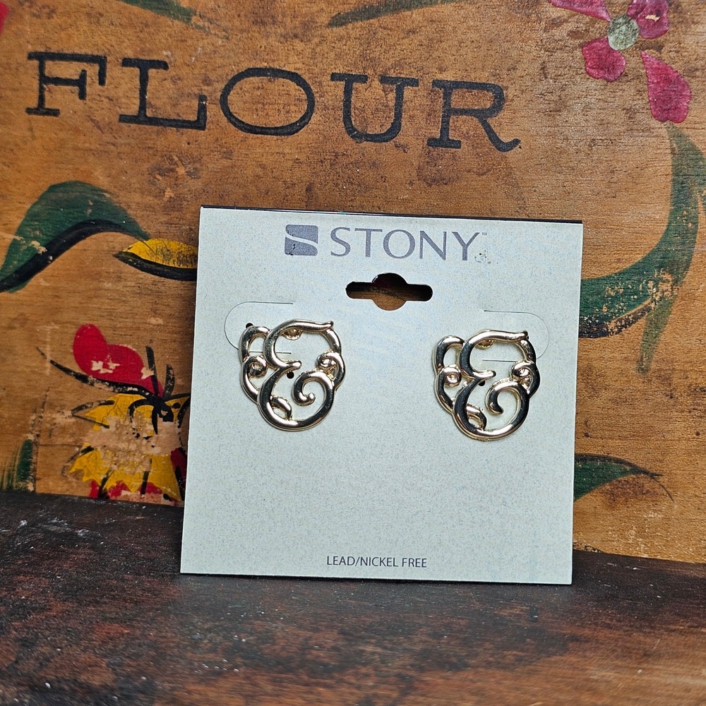Gold Tone Swirl Filigree Studs NOS Stony Earrings Women OS